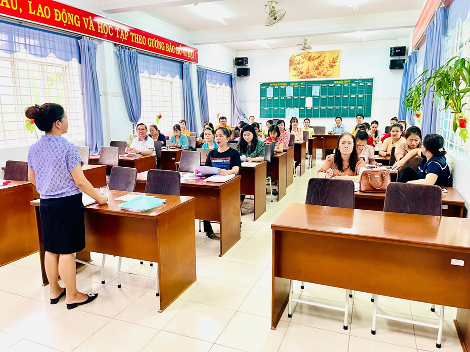 TRIỂN KHAI HOẠT ĐỘNG GIÁO DỤC STEM