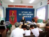 Lễ phát quà cho học sinh khó khăn
