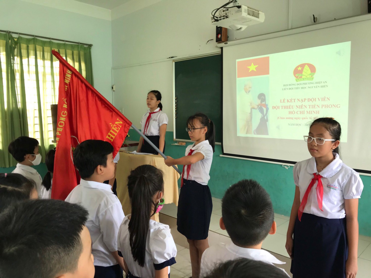 chào cờ